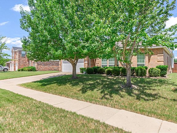 3rd image of 2114 Pecan Ridge Dr