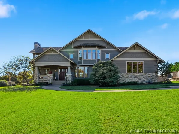 418 E 111th St S, Jenks, OK 74037