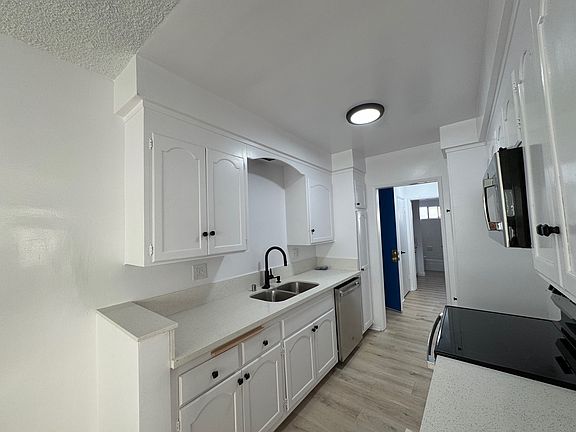 4th image of 11964 Kiowa Ave APT 14