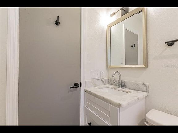 3rd image of 857 47th Ave N