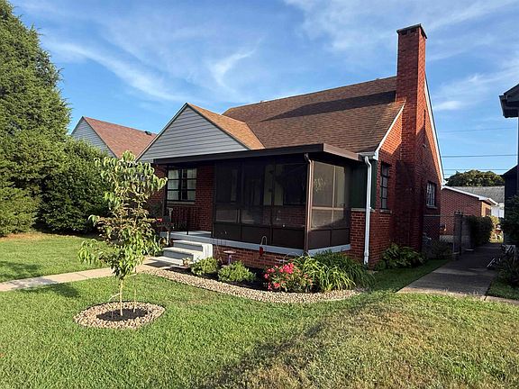 3rd image of 3029 Merrill Ave