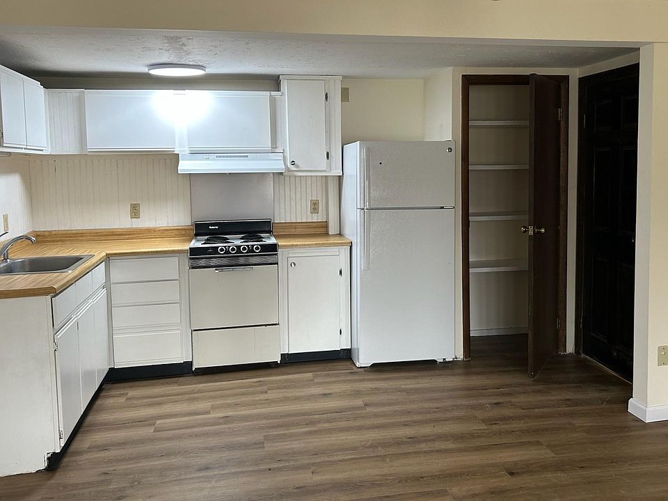 1st image of 318 Vineyard Ave #2