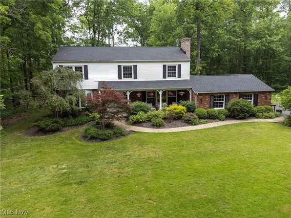 7367 Shadowbrook Dr, Kirtland, OH 44094