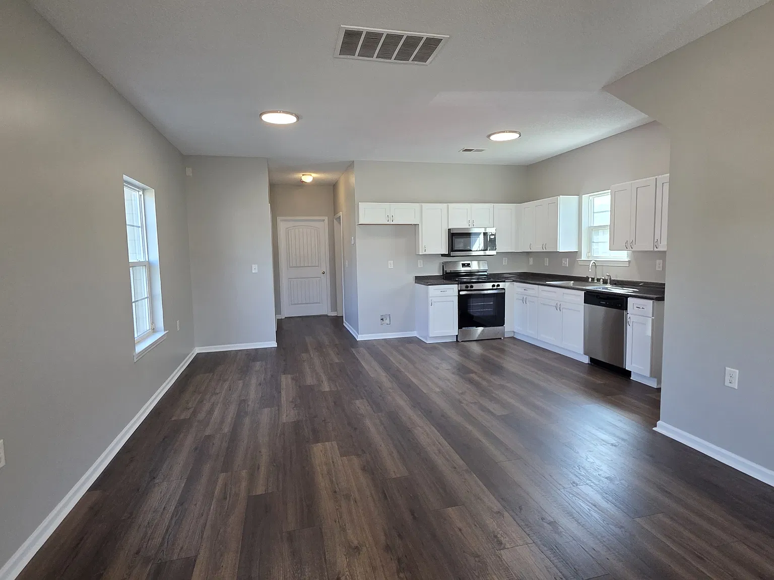 Newly Renovated! 2-Bed, 2-Bath, Two-Story Home — Photo 2