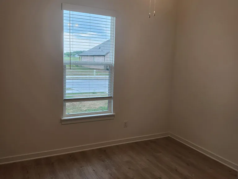 4008 Aryana Ave — Photo 13