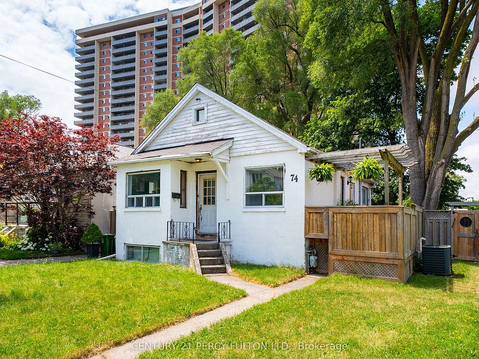 1st image of 74 Saint Dunstan Dr