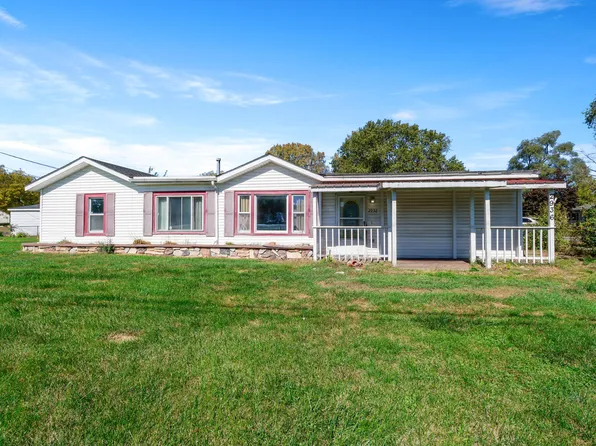 2936 E Ridge Rd, Lake Station, IN 46405