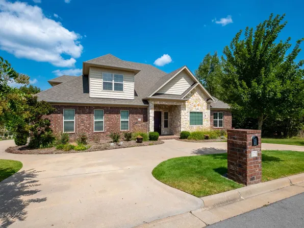 14204 Overcreek Pass, Little Rock, AR 72211