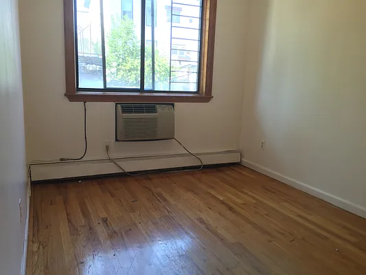 Rented by BRICK & GALO REALTY CORP | media 38