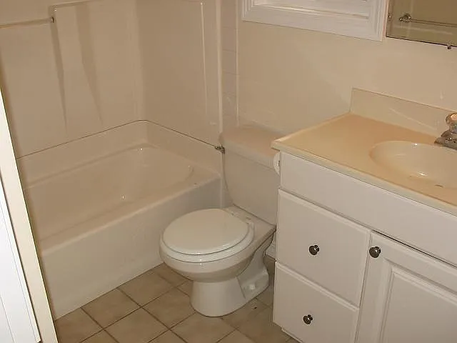 27 Gorham St #1 — Photo 4