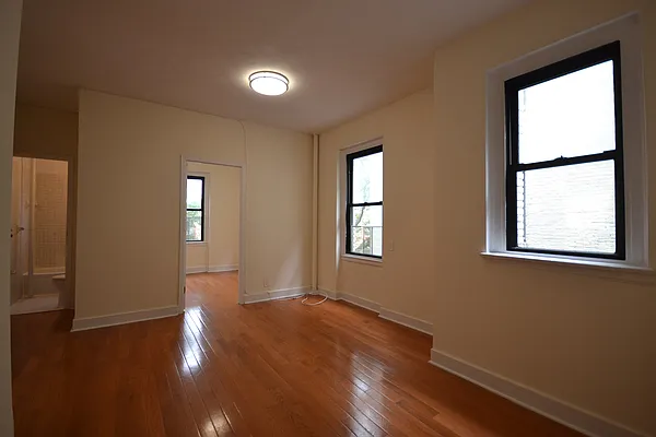 Rented by Silverstein Collection LLC  | media 2