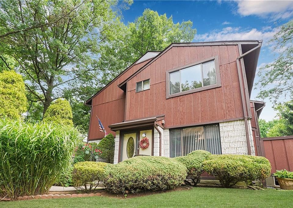 1st image of 87 Stone Ln #118