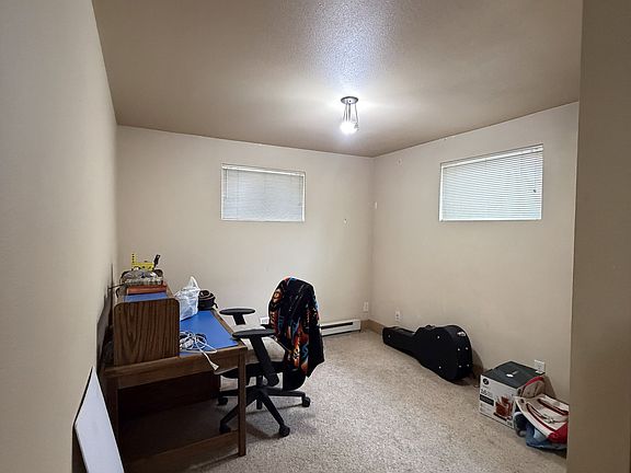4th image of 812 E University Ave #B
