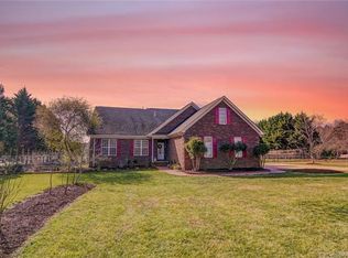 14960 Hough Rd, Mint Hill, NC 28227