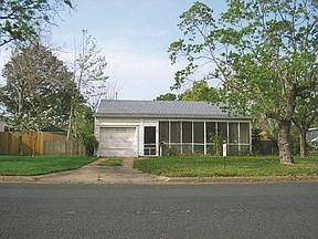 1st image of 816 17th Ave N