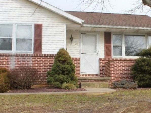 571 S Main St