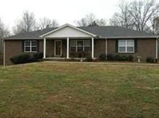4694 Old Metal Rd, Palmyra, TN 37142