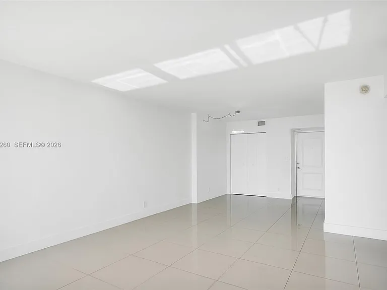 100 Bayview Dr #408 — Photo 7