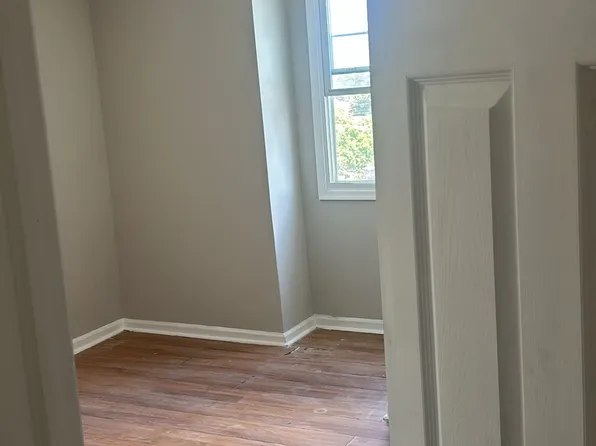 430 E Walnut Ln #2, Philadelphia, PA 19144