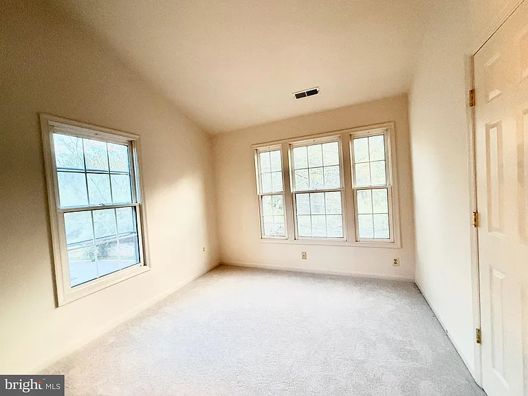 552 Winding Rose Dr — Photo 18