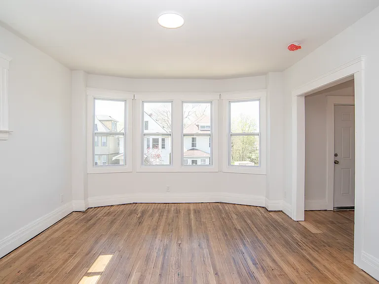 6222 Hecla St — Photo 2