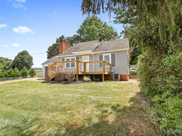 185 Substation Rd, Canton, NC 28716