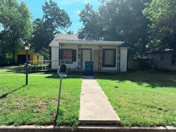 306 N 1st St, Duncan, OK 73533