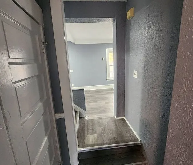 10615 Tacoma Ave — Photo 16