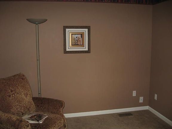 4th image of 10076 Brushwood Dr