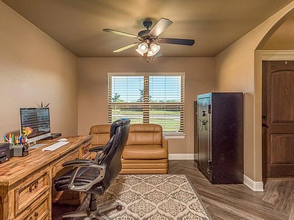 5th image of 3726 Bettes Ln
