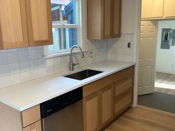 137 Maple Blvd, Wood Village, OR 97060