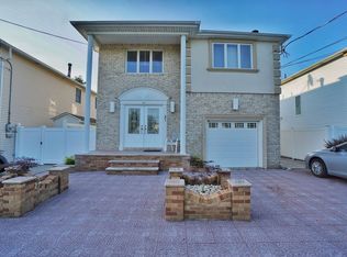 31 Barrow Pl, Staten Island, NY 10309