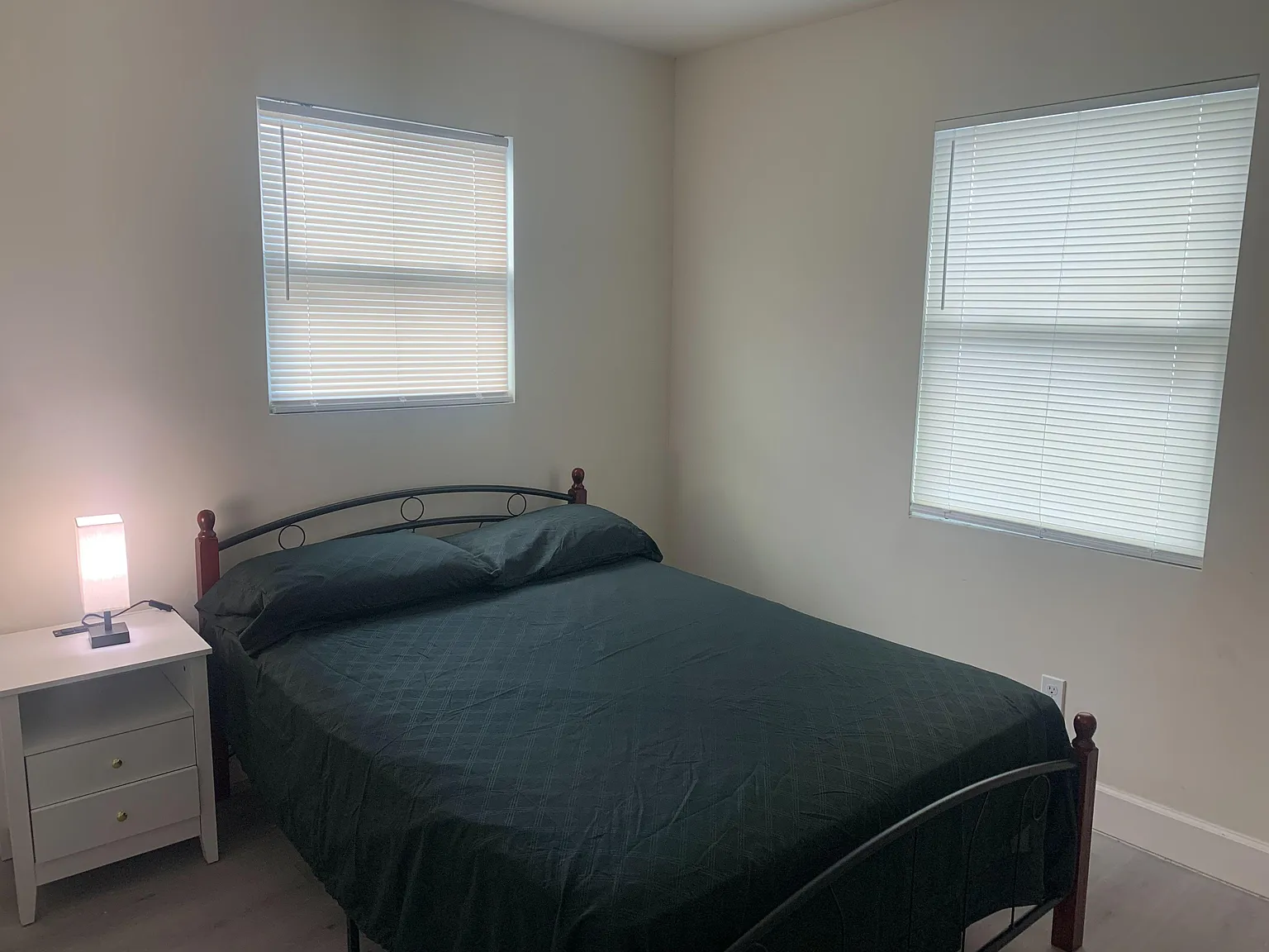 2 bed, 1.0 bath, 1000 sqft, $1,360 — Photo 4