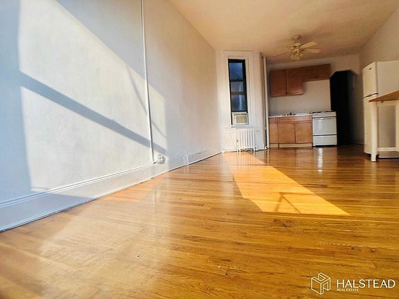 5th image of 229 Sullivan St APT 5D