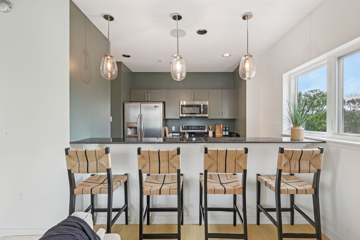18th Ave-S2906-013.jpg
