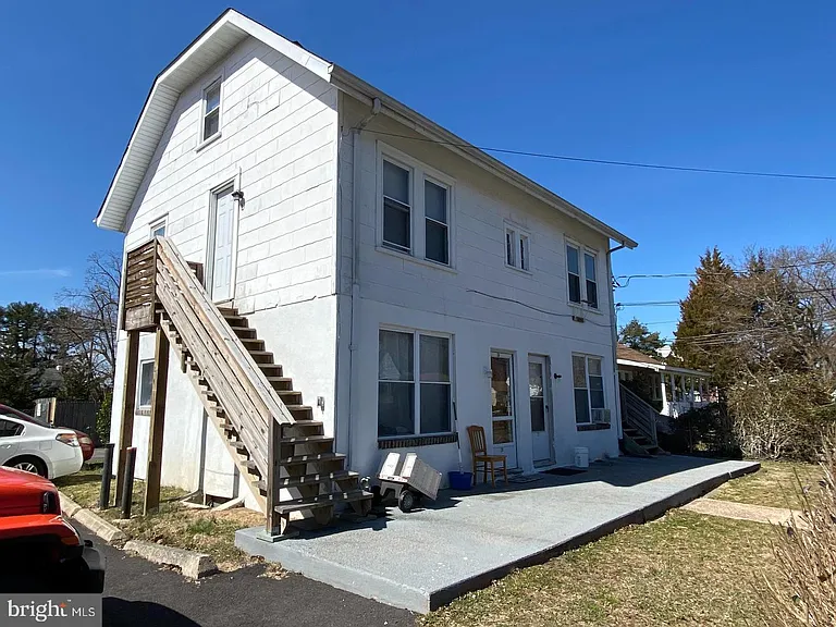 2114 E Landis Ave #11 — Photo 1