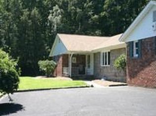 1 Farber Hill Rd, Boonton Township, NJ 07005