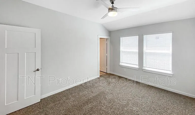 1239 Amistad Loop — Photo 8