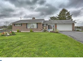 170 Deck Rd, Womelsdorf, PA 19567