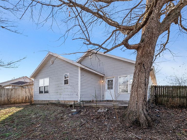 Listing photo 4