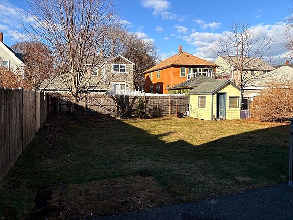 4th image of 56 Clark St