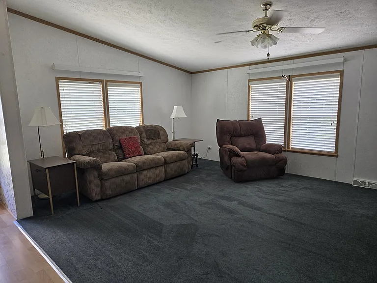 52 Enlow Rd — Photo 3
