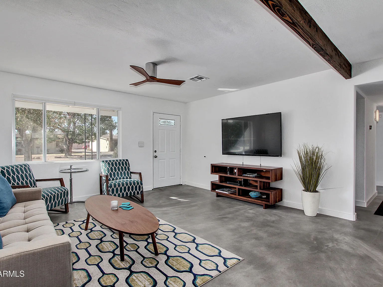 4 bed, 2.0 bath, 1378 sqft, $3,500 — Photo 2