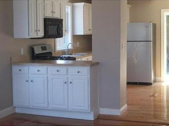 5th image of 27 Herrick St #1