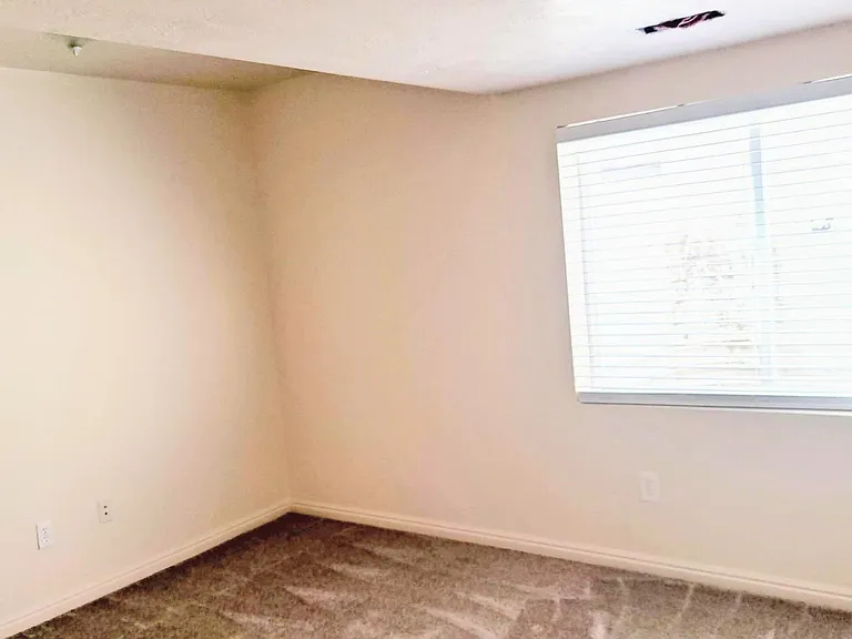 1262 S 1650 E #B — Photo 11
