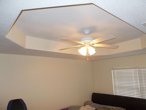 5th image of 2304 Broadmoor Dr