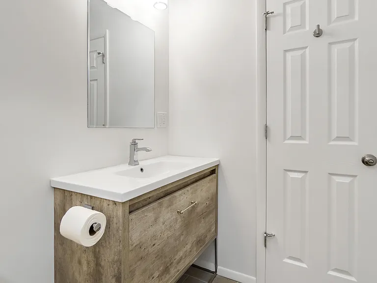 19 Rogers Ln — Photo 16