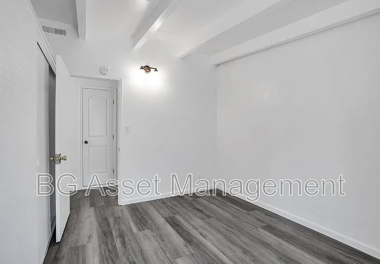 1588 Ridgecrest Rd — Photo 11
