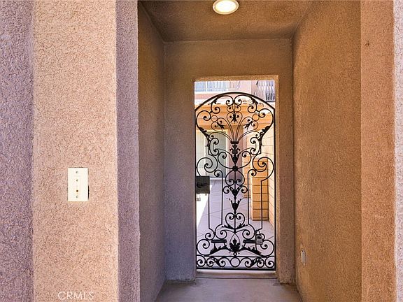 3rd image of 14119 Jicarilla Rd #204