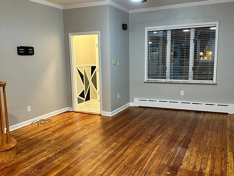 2313 S Mole St — Photo 3